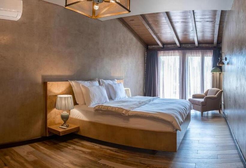 غرفة سوبيريور, Nadas Kazdağları