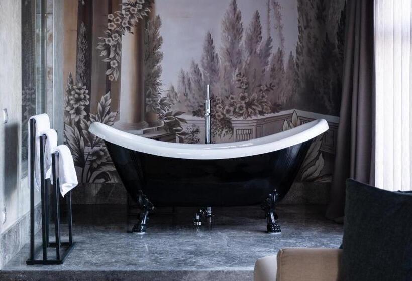 جناح إدارى, Nadas Kazdağları