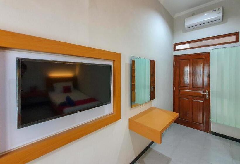 スタンダードルーム, Reddoorz Syariah Near Solo Paragon Mall 2