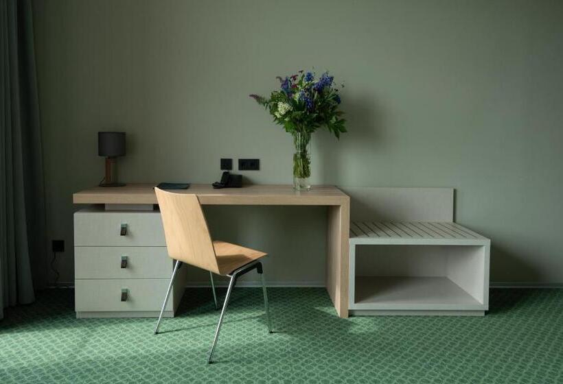 جناح سرير كينج, Shambala Wellness Club