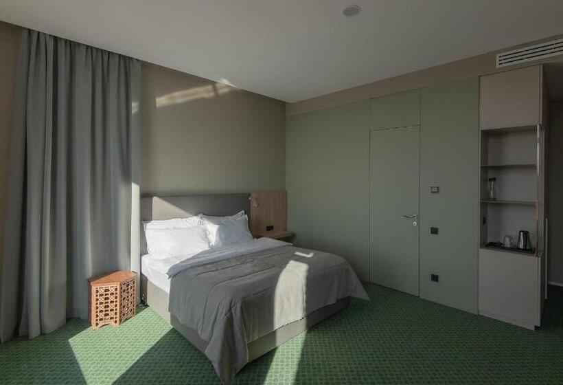 جناح سرير كينج, Shambala Wellness Club