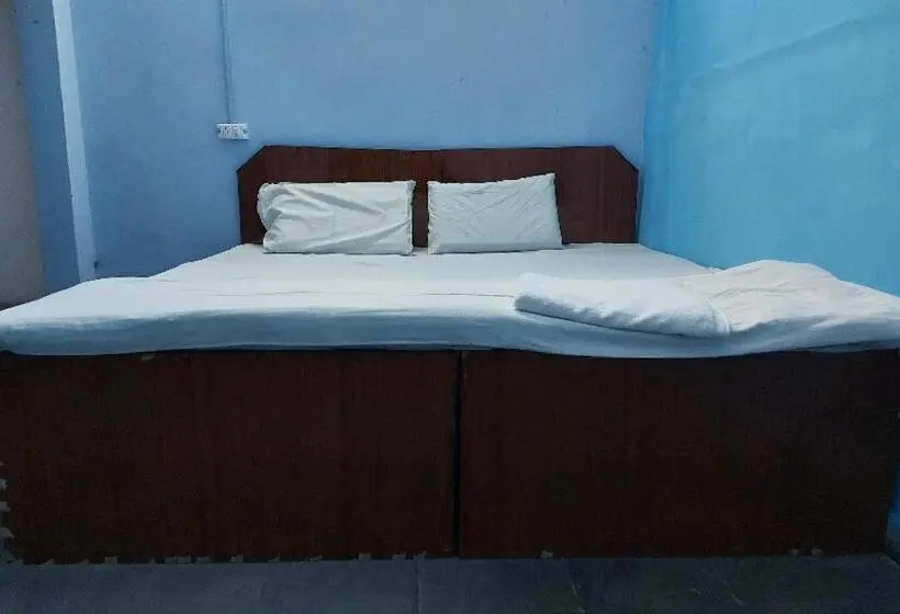 Economy Triple Room, Spot On Welcome Inn