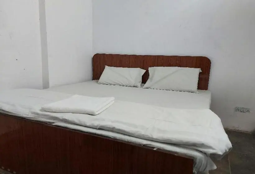 Economy Triple Room, Spot On Welcome Inn
