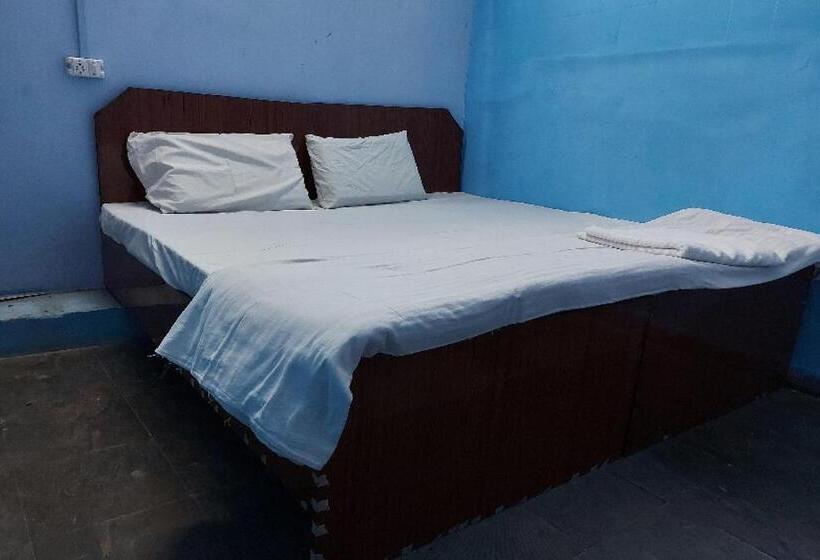 חדר אקונומי לשלושה, Spot On Welcome Inn