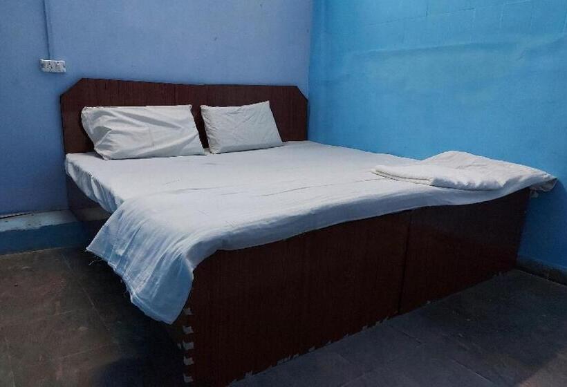 Трежместный Номер Economy, Spot On Welcome Inn