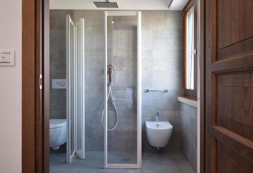 חדר סטנדרט, מיטת קינג, מותאם לאדם עם מוגבלויות, Tenuta Micoli