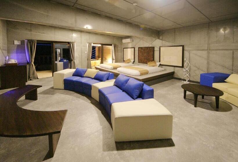 园景标准四人间, Xyz Speciale