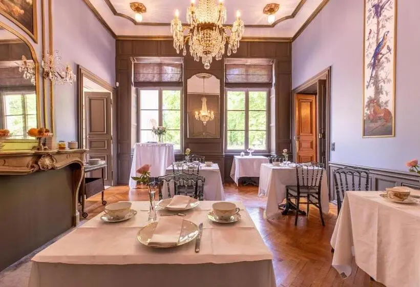 デラックスルーム, Château De Charmeil  Vichy Chambres D Hôtes