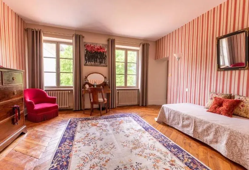 エクゼクティブスイート, Château De Charmeil  Vichy Chambres D Hôtes