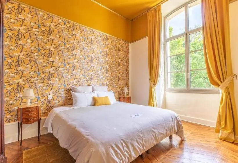 ガーデンビュースイート, Château De Charmeil  Vichy Chambres D Hôtes