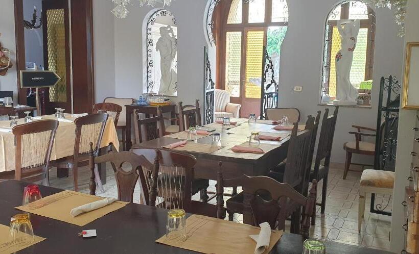 プールビュースタンダードルーム, Grazzano Antica Stazione