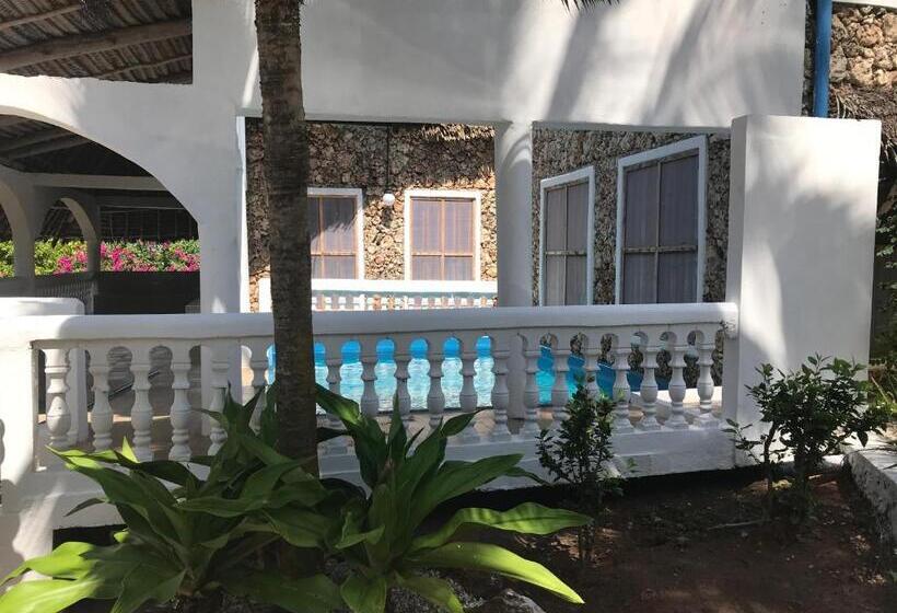 וילת 3 חדרי שינה עם בריכה, Matemwe Rock Villas