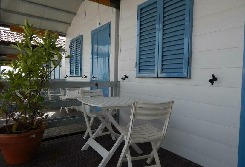 بانگلوی استاندارد با چشمانداز دریا, Residence Stabilimento Roma