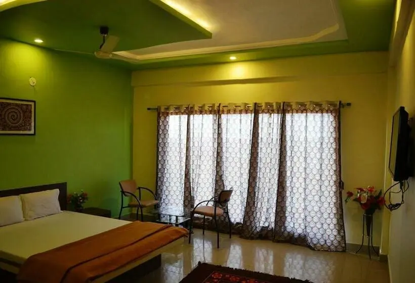 デラックスルーム, Ss Resort Near Jaysagar Lake
