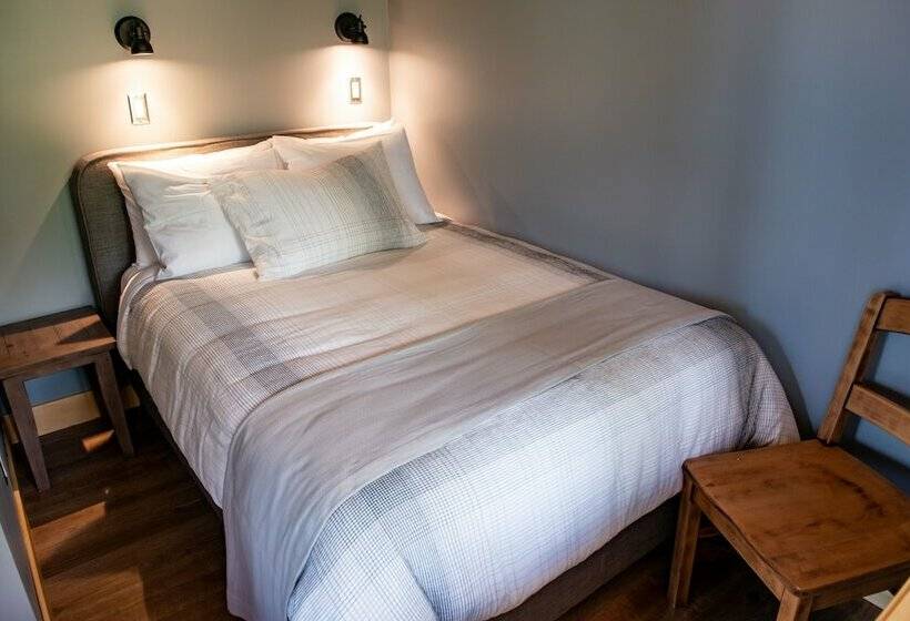 בקתה, Haida House At Tllaal