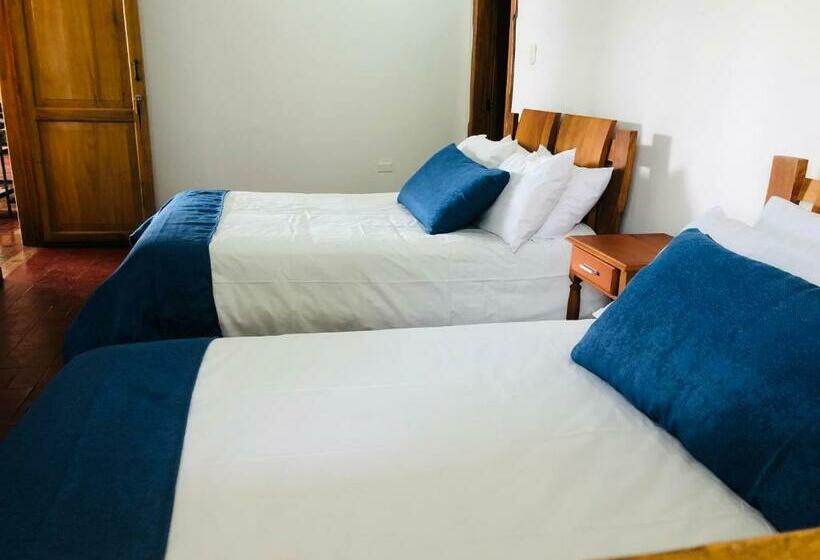 חדר סטנדרט שתי מיטות זוגיות, Castillo De Cascadas Finca