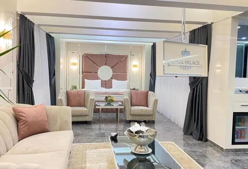 キングサイズベッドのスイートルーム, Royal Palace North Cyprus