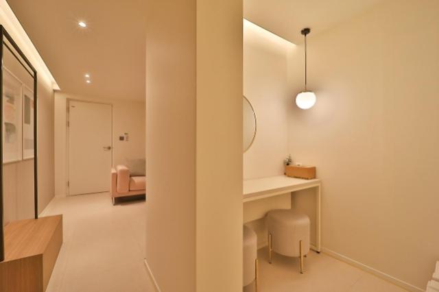 سوئیت پرزیدنت, Yam Yeonsan