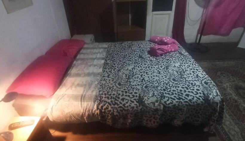 اتاق خانوادگی با سرویس بهداشتی مشترک, Casahostel