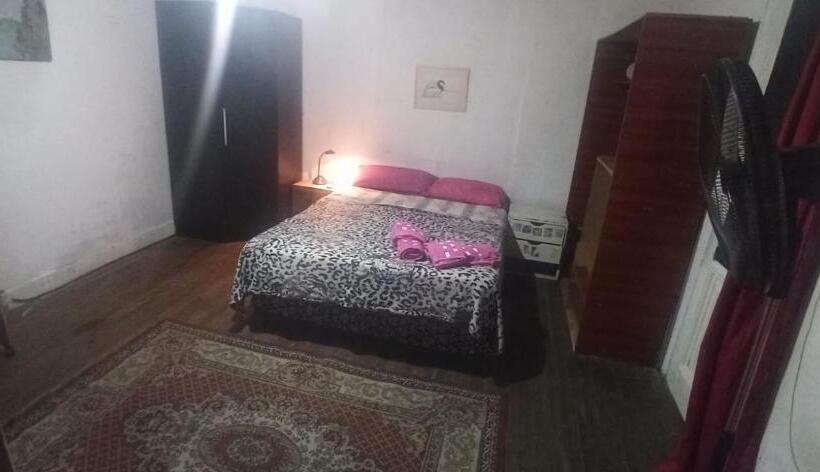 اتاق خانوادگی با سرویس بهداشتی مشترک, Casahostel