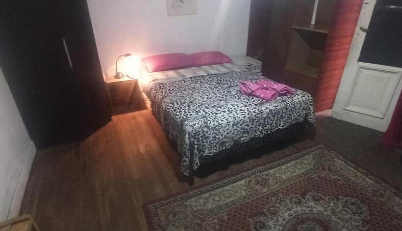 اتاق خانوادگی با سرویس بهداشتی مشترک, Casahostel