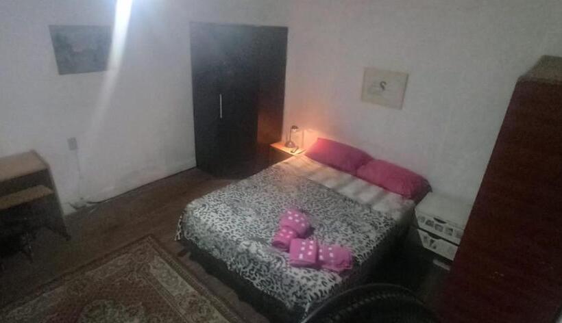 اتاق خانوادگی با سرویس بهداشتی مشترک, Casahostel