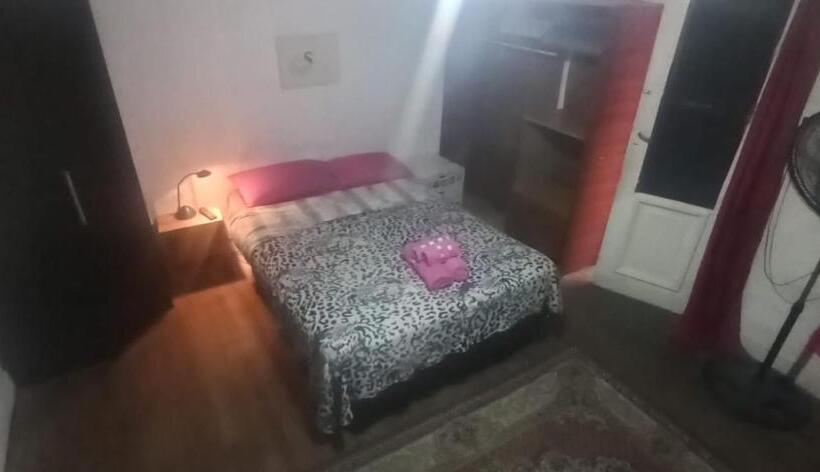 اتاق خانوادگی با سرویس بهداشتی مشترک, Casahostel