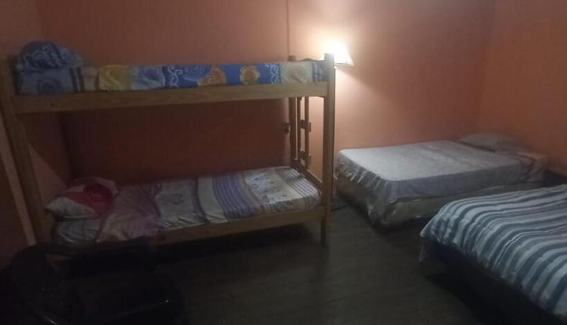 اتاق خانوادگی با سرویس بهداشتی مشترک, Casahostel
