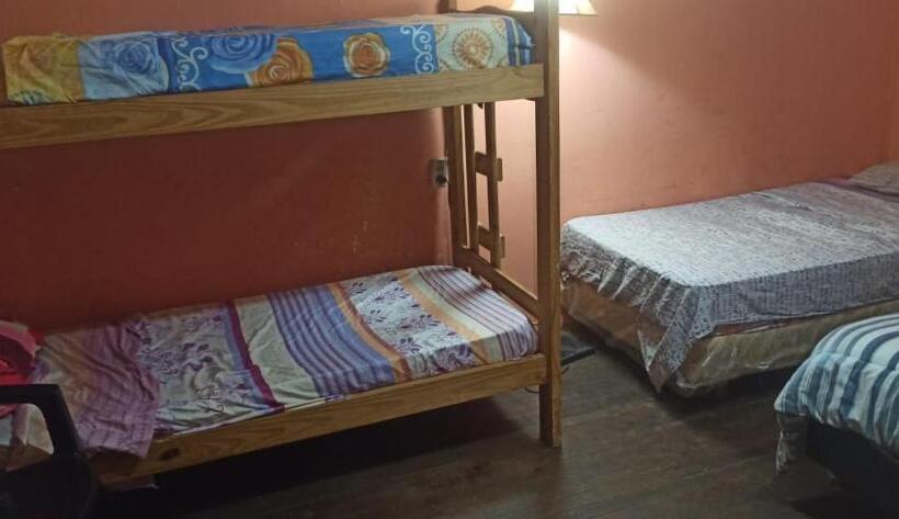 اتاق خانوادگی با سرویس بهداشتی مشترک, Casahostel