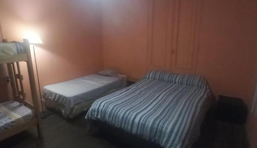 اتاق خانوادگی با سرویس بهداشتی مشترک, Casahostel