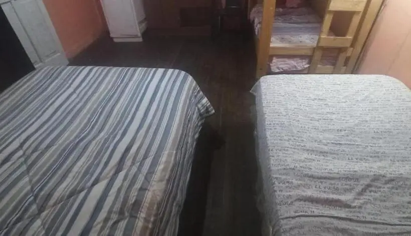 اتاق خانوادگی با سرویس بهداشتی مشترک, Casahostel