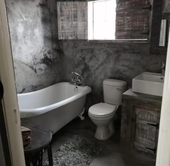 샬레, River Rock Lodge