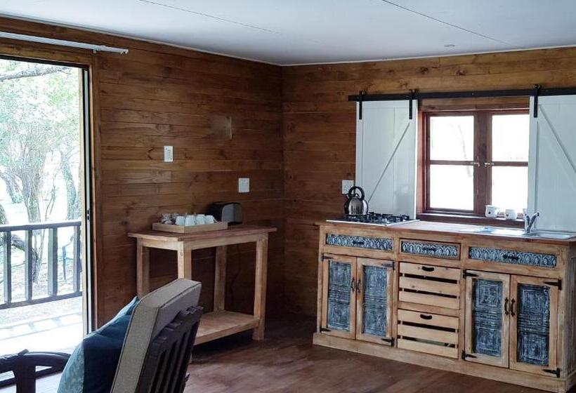 スタンダードバンガロー, River Rock Lodge