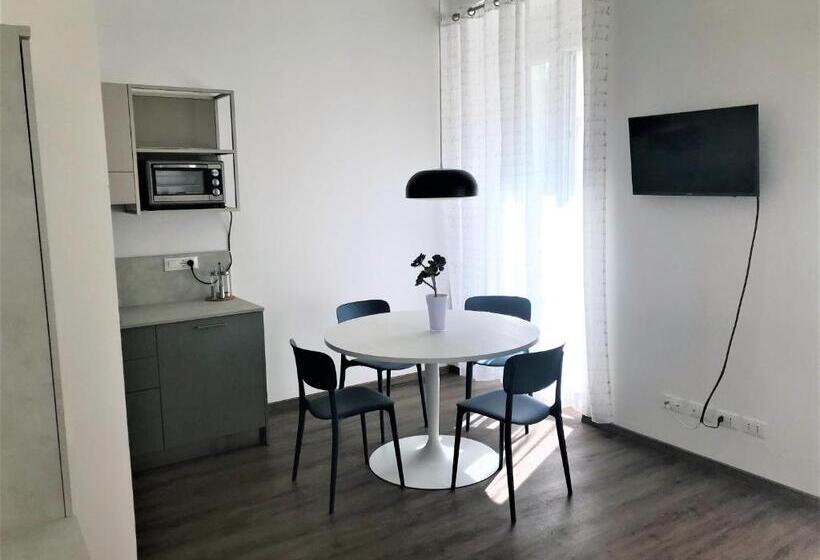 سوییت, Residence Piazza Giotti 8