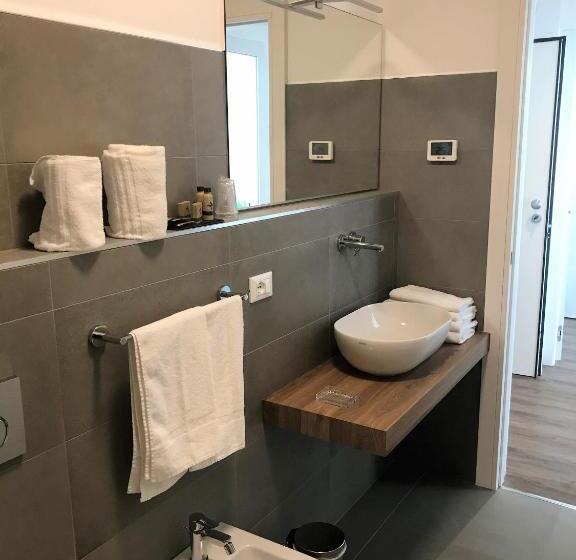 سوییت, Residence Piazza Giotti 8