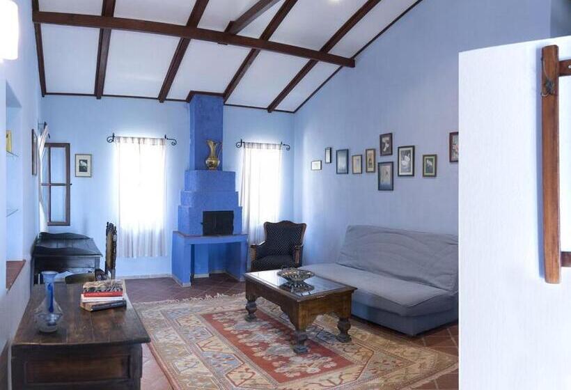 جناح مطلّ علي الحديقة, şato Triopia Butik Otel