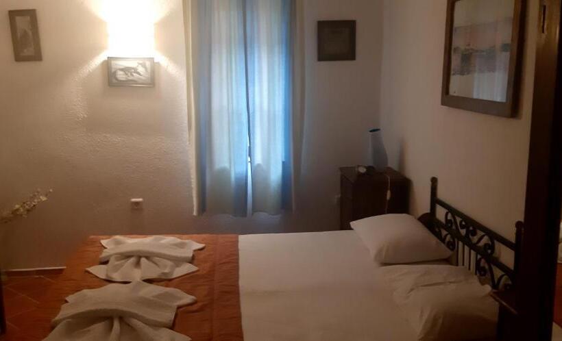 جناح مطلّ علي الحديقة, şato Triopia Butik Otel