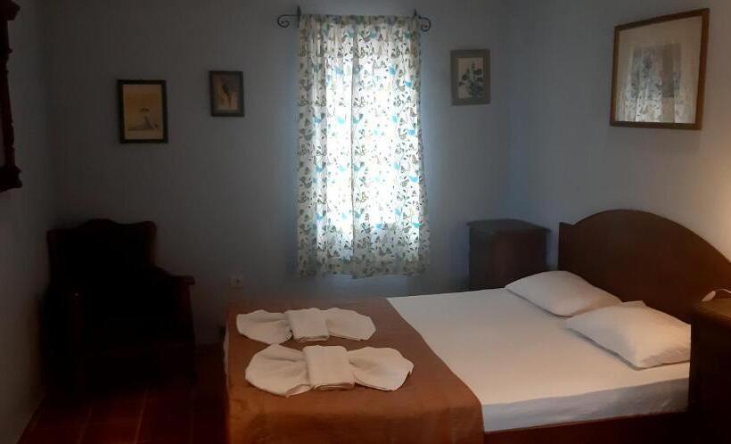 جناح مطلّ علي الحديقة, şato Triopia Butik Otel