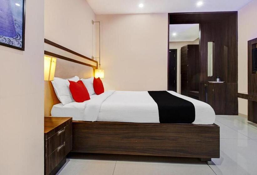 Трехместный Номер Классика, Capital O 82204 Hotel Annex