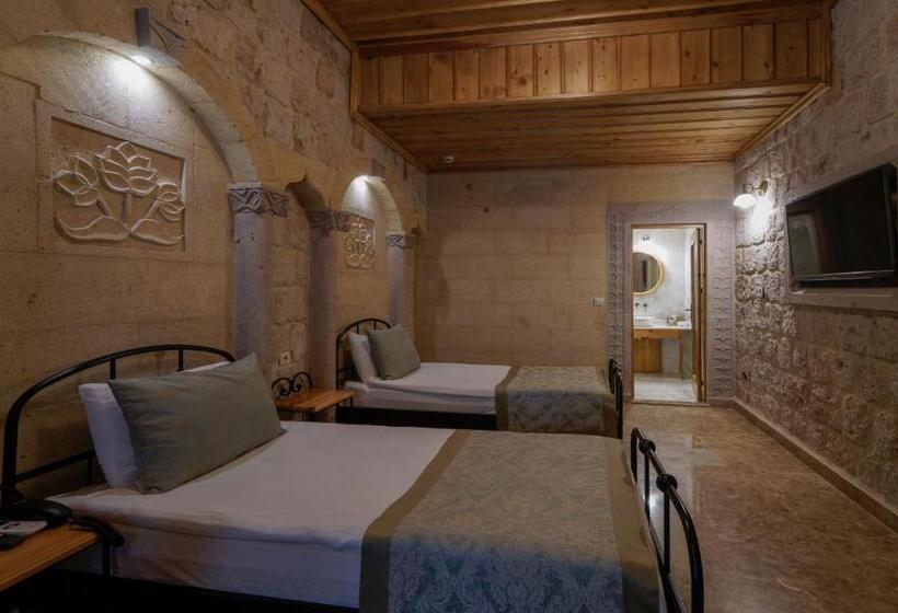 اتاق استاندارد با چشم‌انداز باغ, Cratus Stone Palace