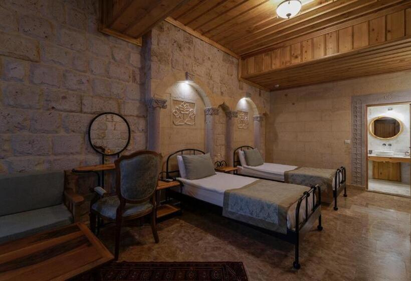 اتاق استاندارد با چشم‌انداز باغ, Cratus Stone Palace