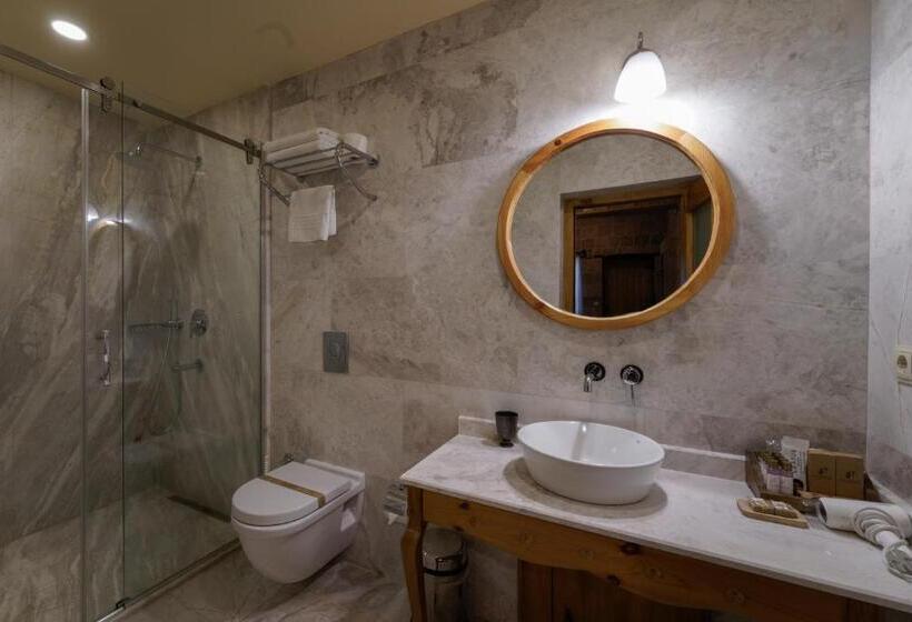 اتاق استاندارد با چشم‌انداز باغ, Cratus Stone Palace