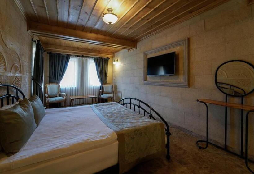 اتاق لوکس, Cratus Stone Palace