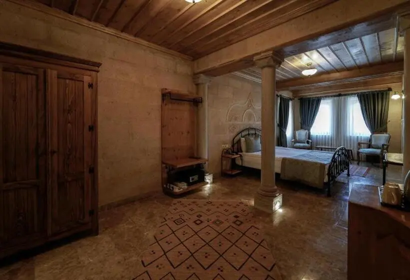 Deluxe-huone, Cratus Stone Palace