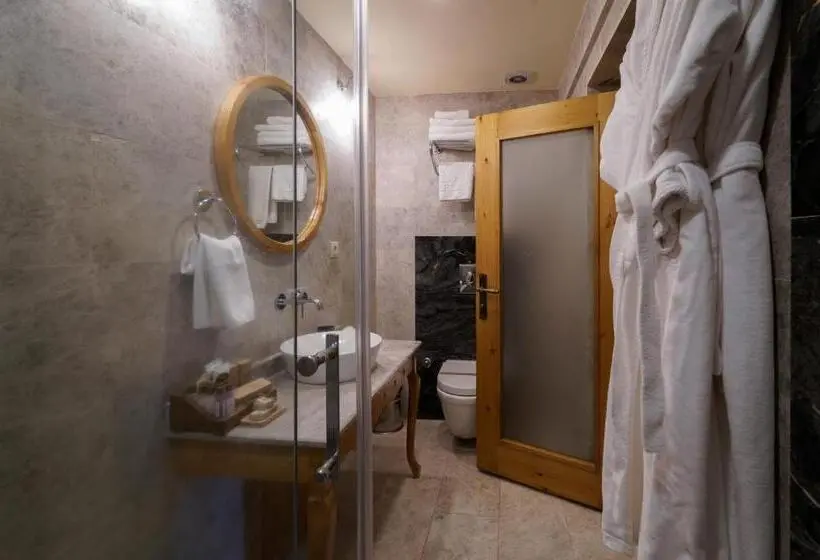 Deluxe-huone, Cratus Stone Palace
