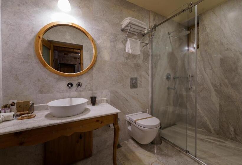 اتاق استاندارد, Cratus Stone Palace