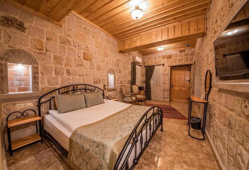 اتاق استاندارد, Cratus Stone Palace