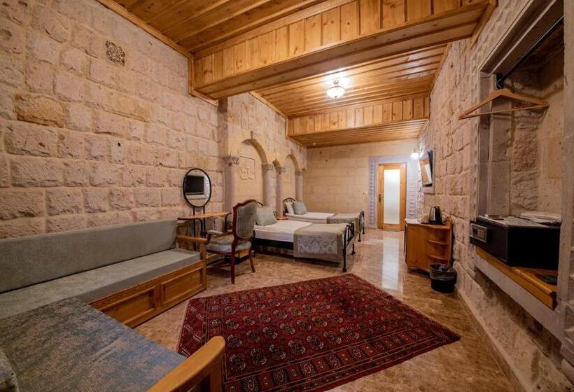 اتاق استاندارد با چشم‌انداز باغ, Cratus Stone Palace