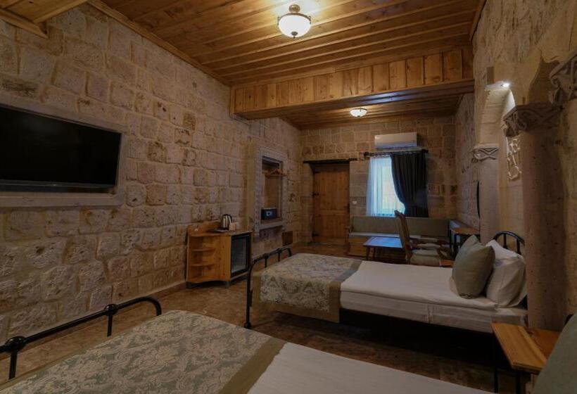 اتاق استاندارد با چشم‌انداز باغ, Cratus Stone Palace