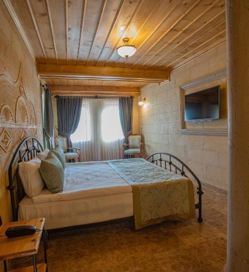 اتاق لوکس, Cratus Stone Palace